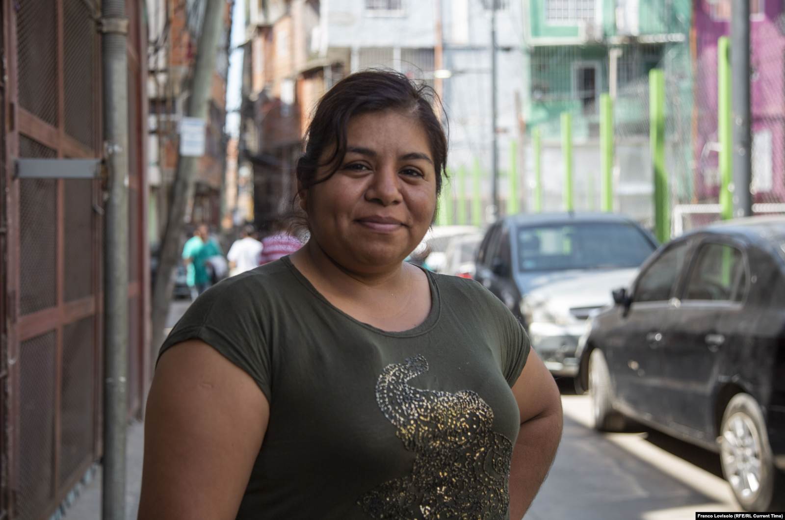 Лис живет в "Вище 31" и работает на сортировке мусора. Фото: Франко Ловисоло