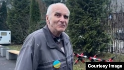 Пушницкий на акции на Левашовском кладбище, фото Sota 